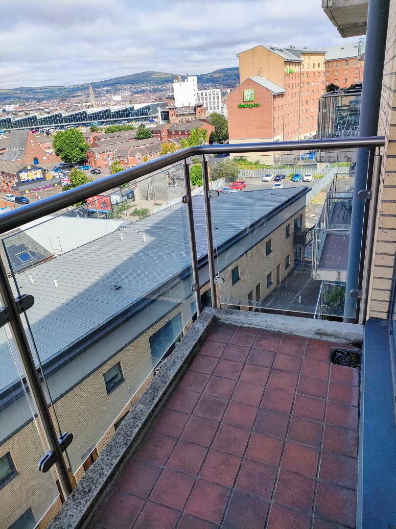 Apt 44 Victoria Place, 20 Wellwood Street 7 of 15