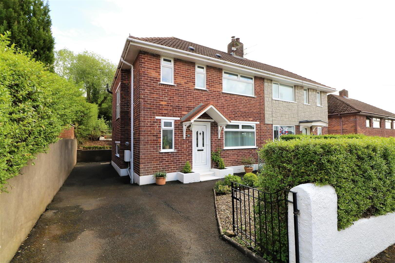 51 Duncoole Park 1 of 24