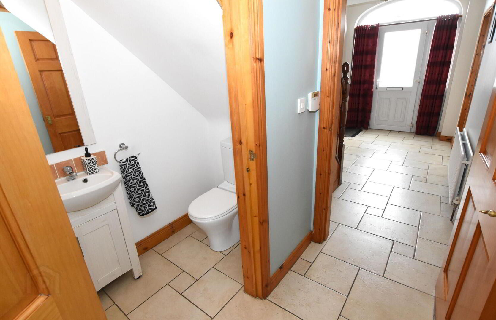 18a Portmore Lea 13 of 29
