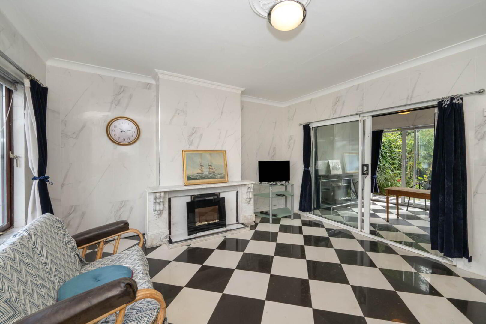 18 Woodbrook Road 4 of 17