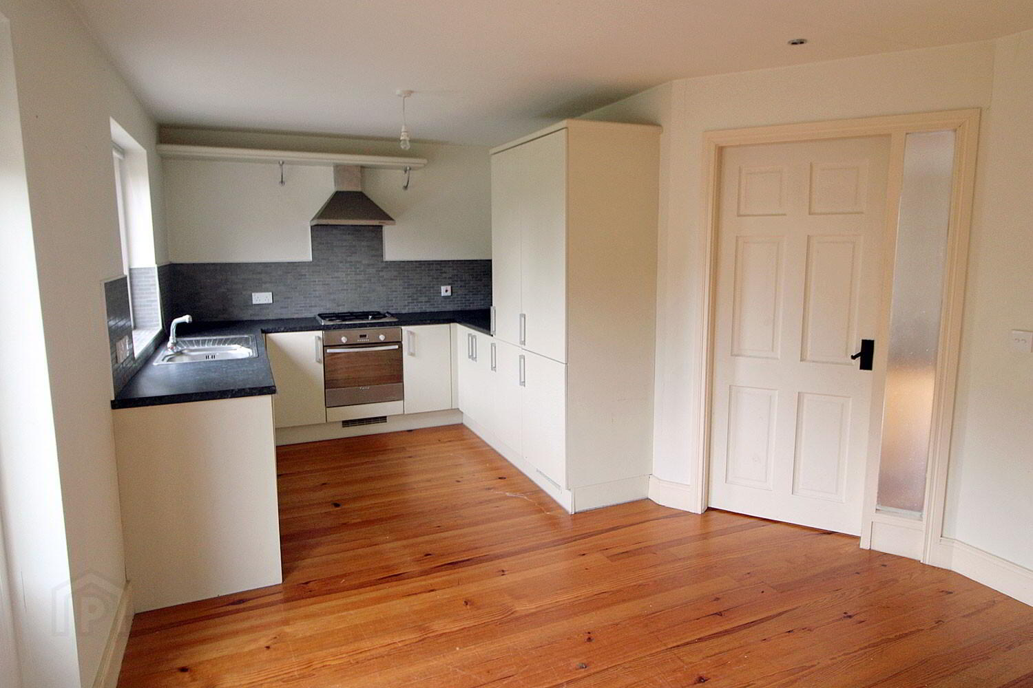 45 Harbour Cottages 6 of 18