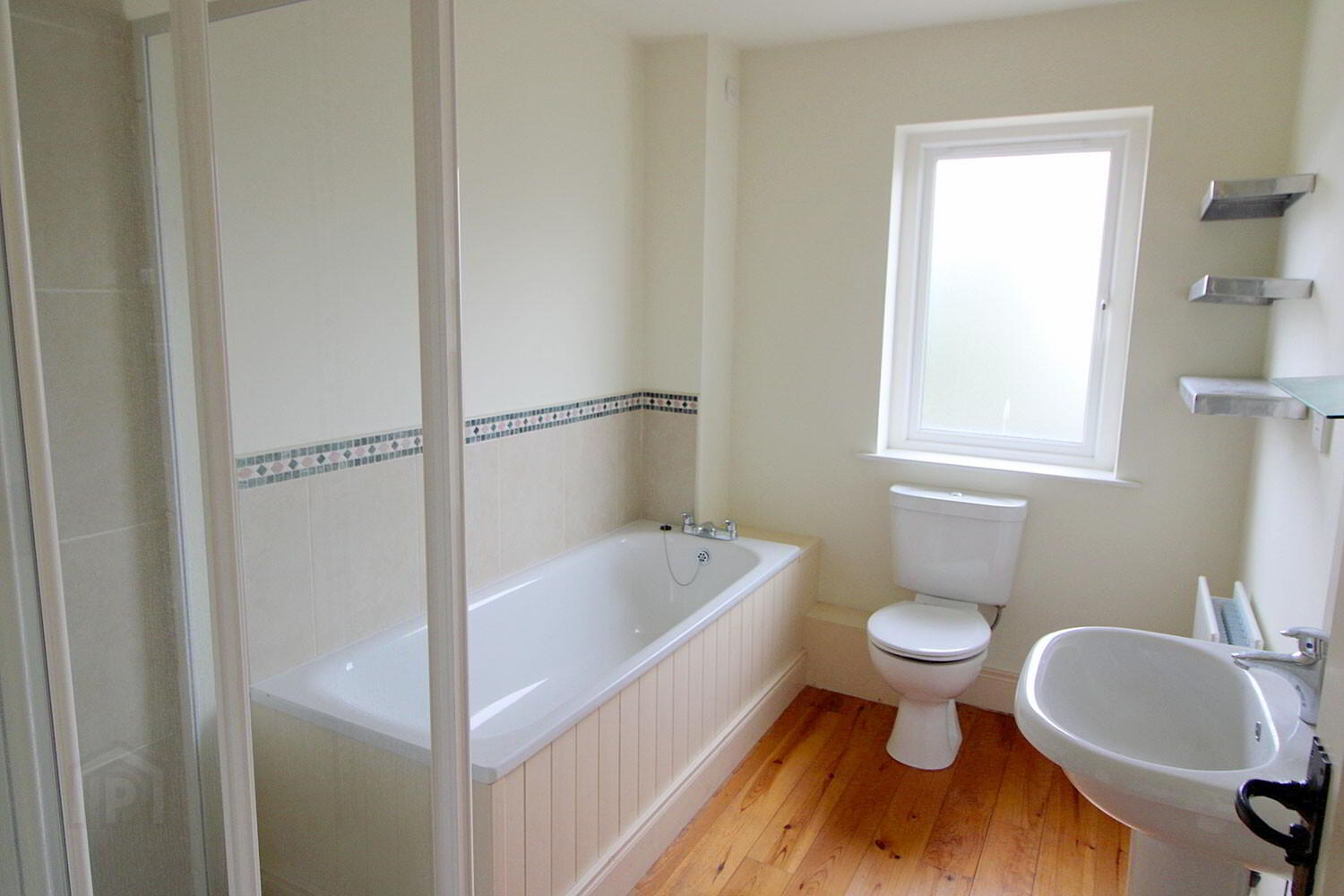 45 Harbour Cottages 16 of 18