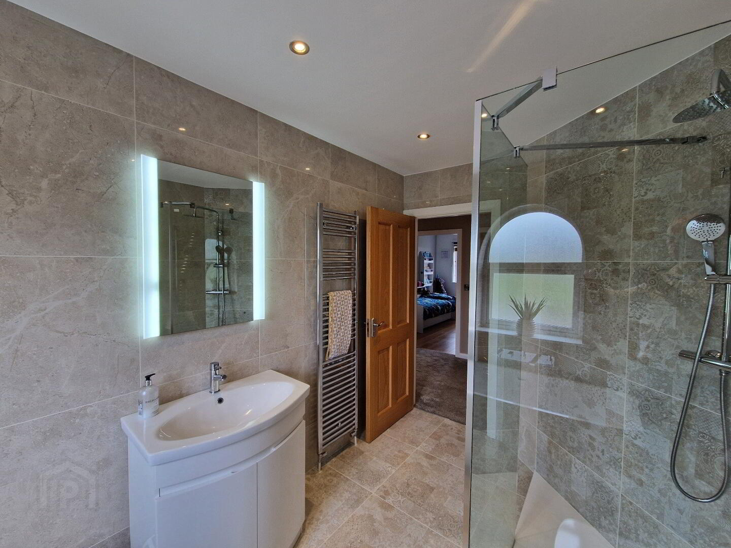 1 Lis Ard Court 40 of 49
