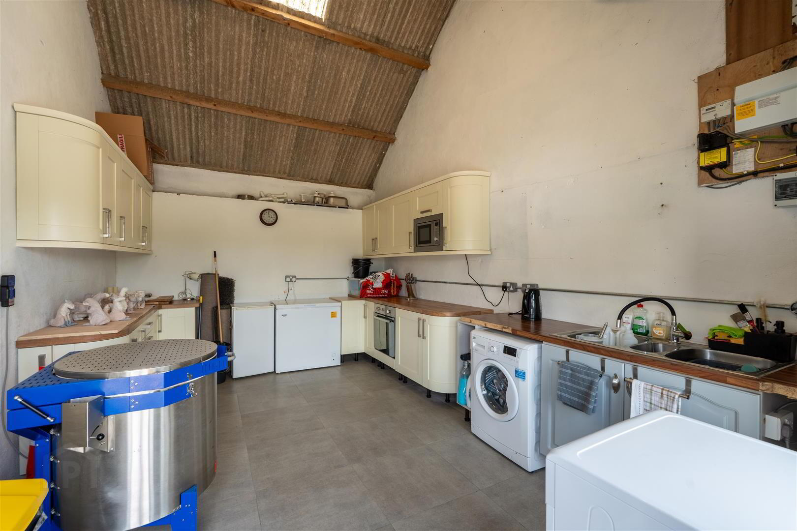 Hillhead Cottage, 11 Annadorn Road 10 of 15