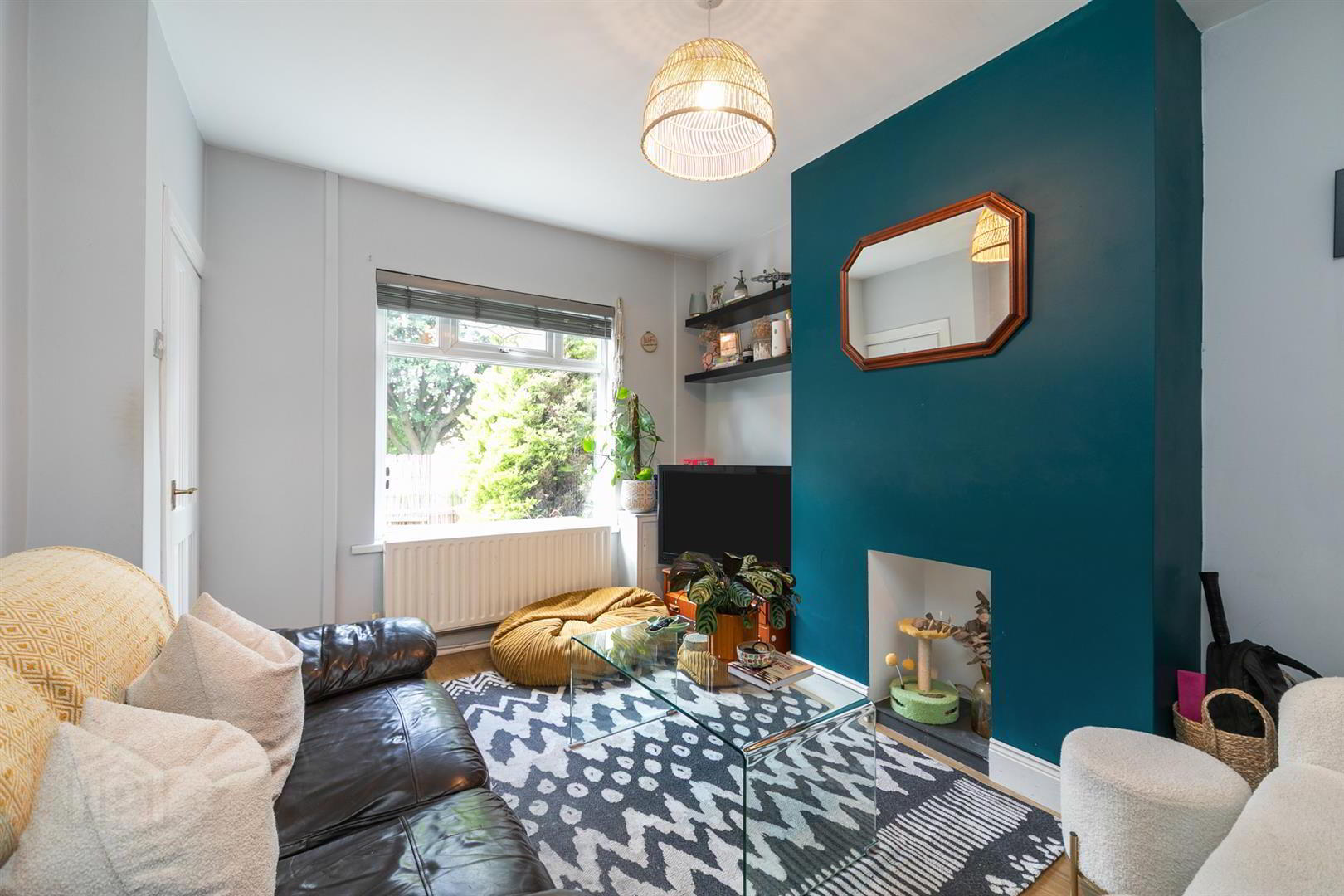 32 Dunraven Gardens 3 of 13
