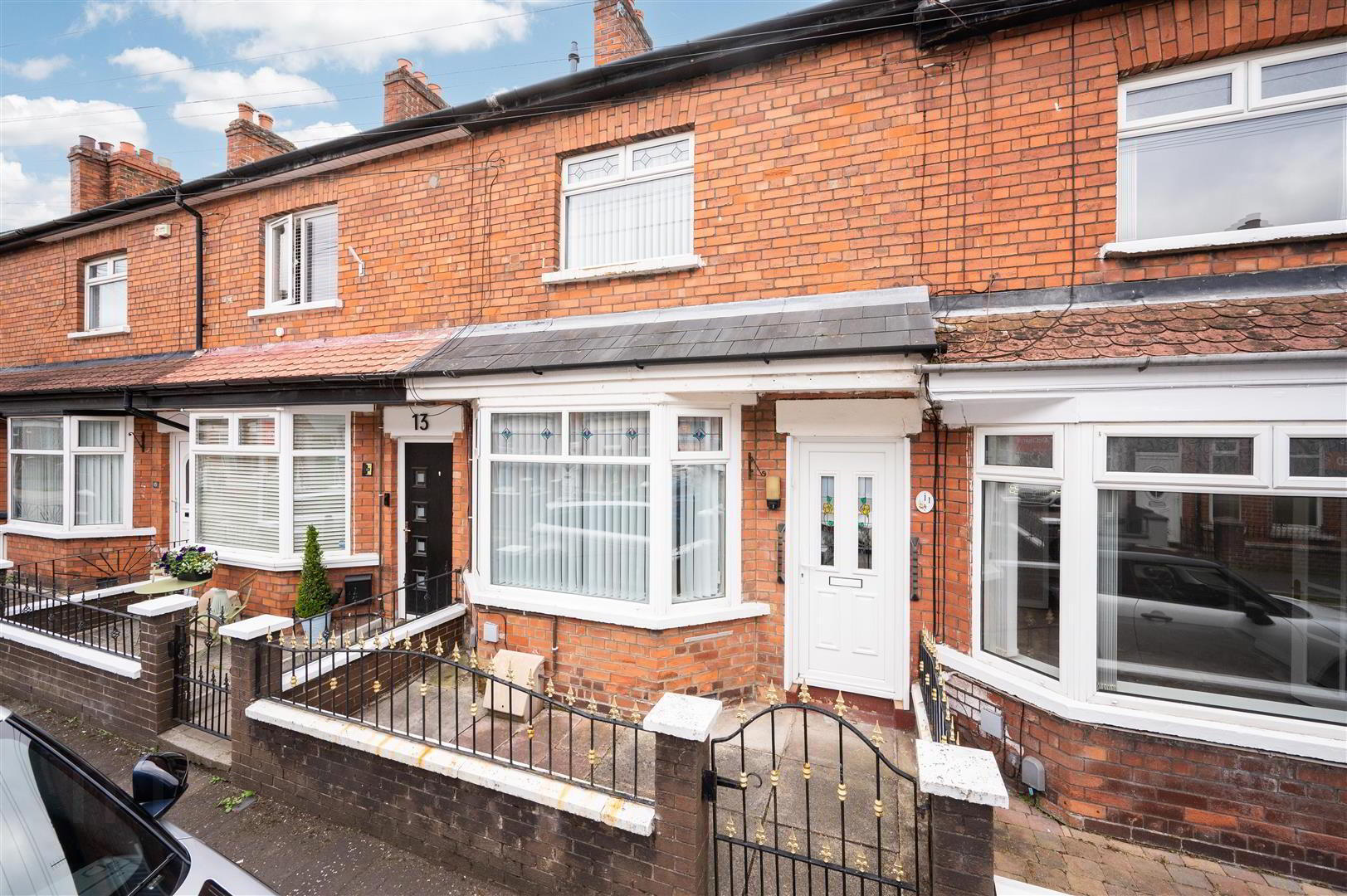 11 Lichfield Avenue 1 of 18