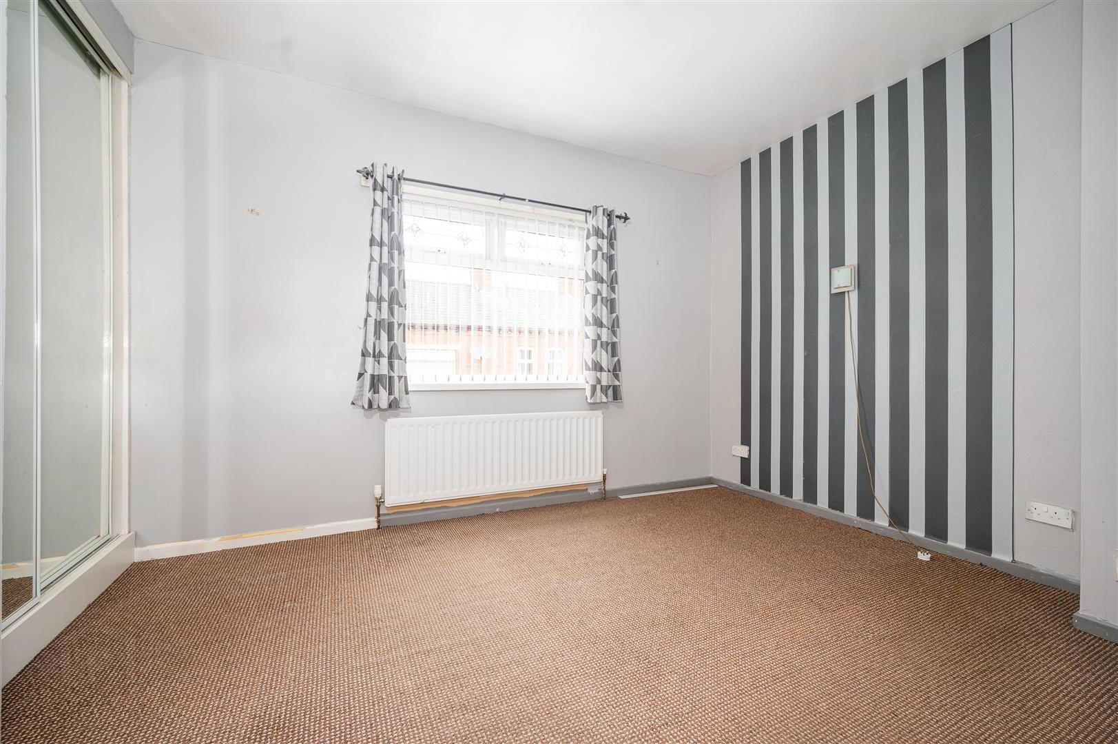 11 Lichfield Avenue 14 of 18
