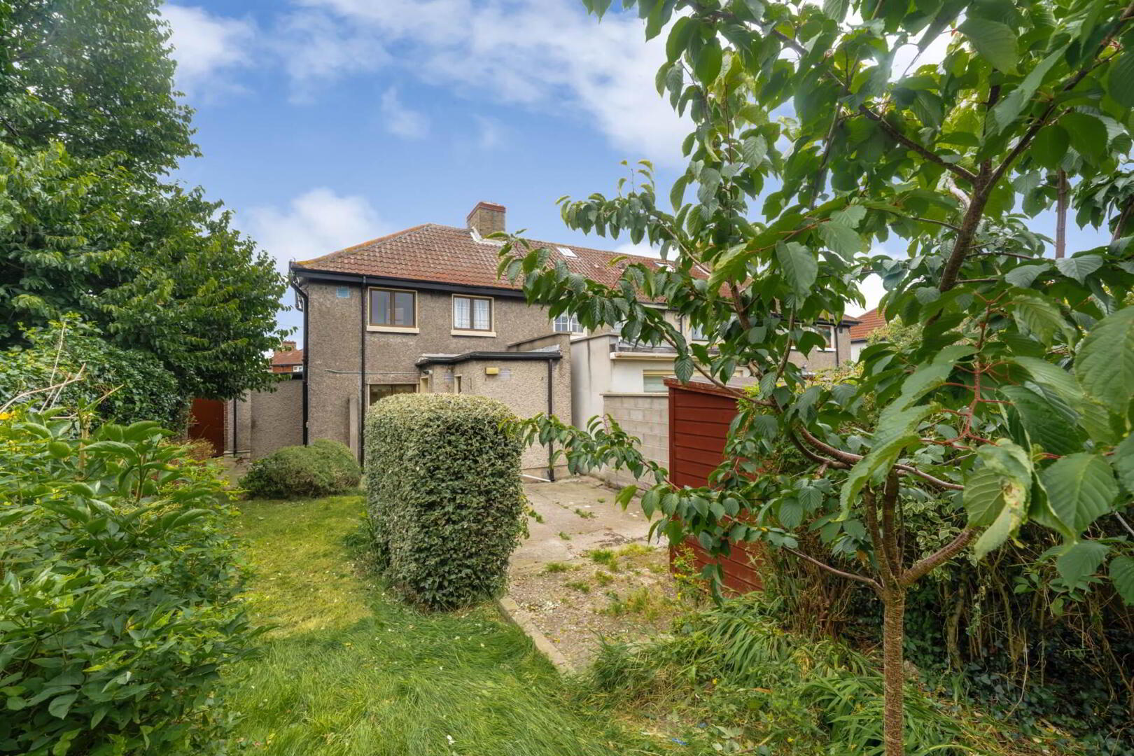 23 Larkfield Grove 3 of 31