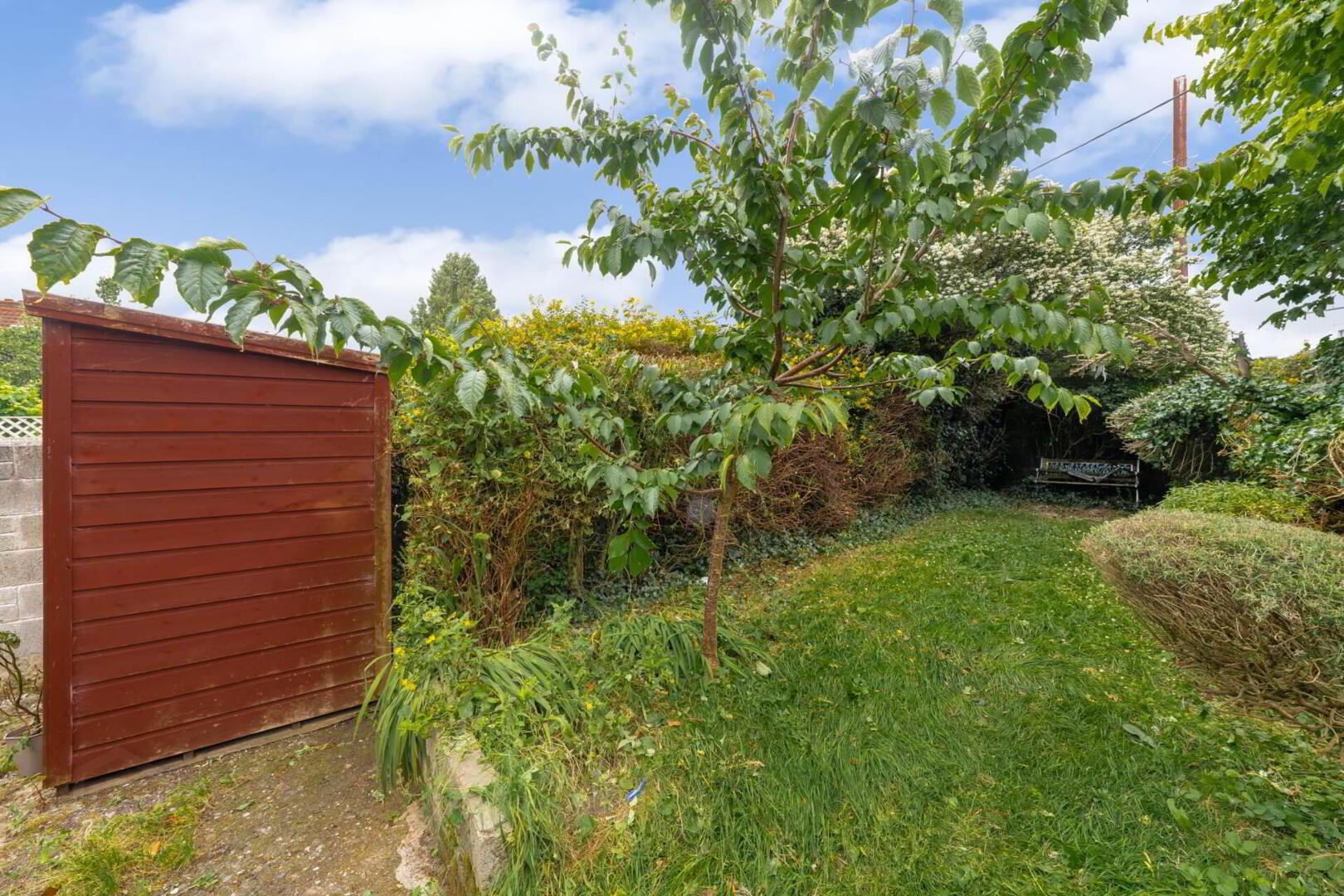 23 Larkfield Grove 28 of 31