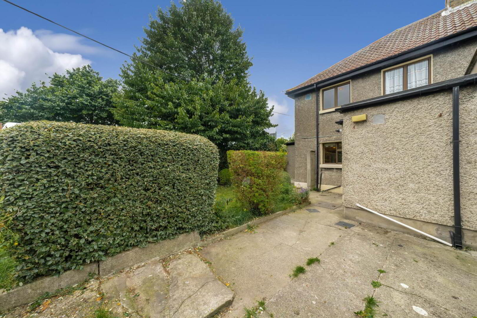 23 Larkfield Grove 30 of 31