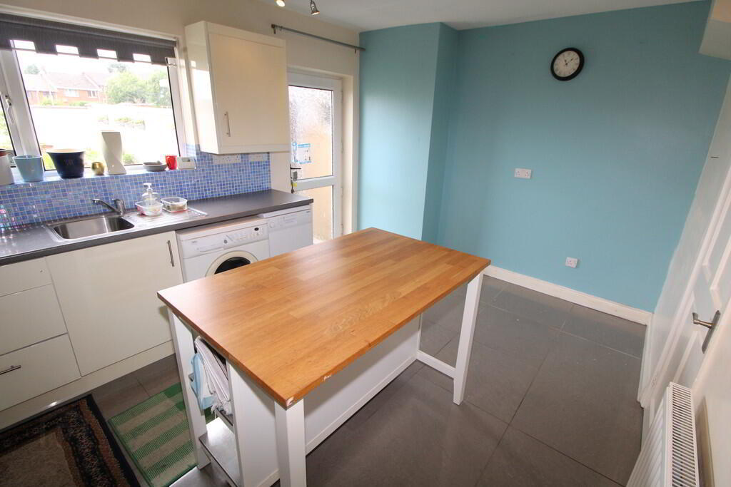 34 Queens Park, Newtownabbey 6 of 15