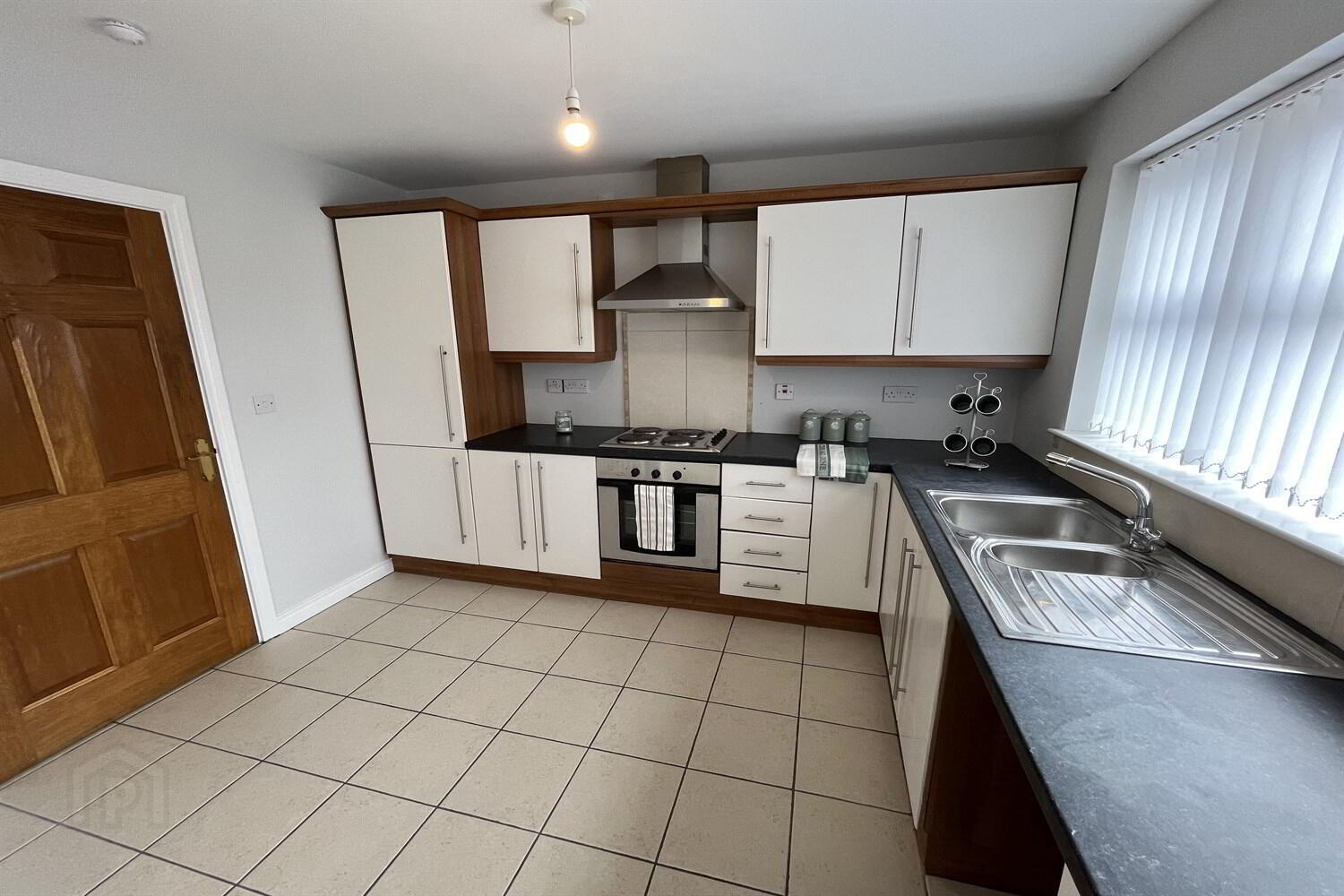 30 Thornberry Avenue 7 of 28