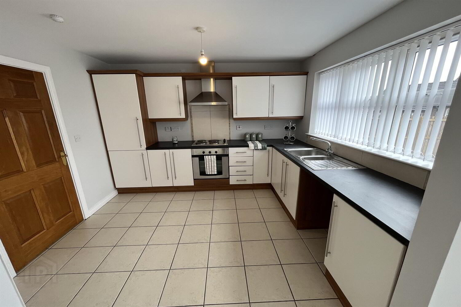 30 Thornberry Avenue 9 of 28