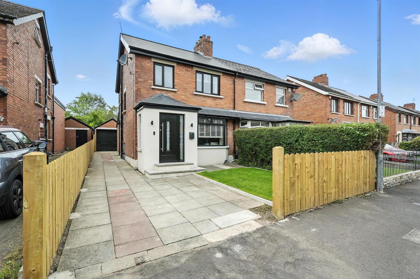 85 Priory Park 1 of 31