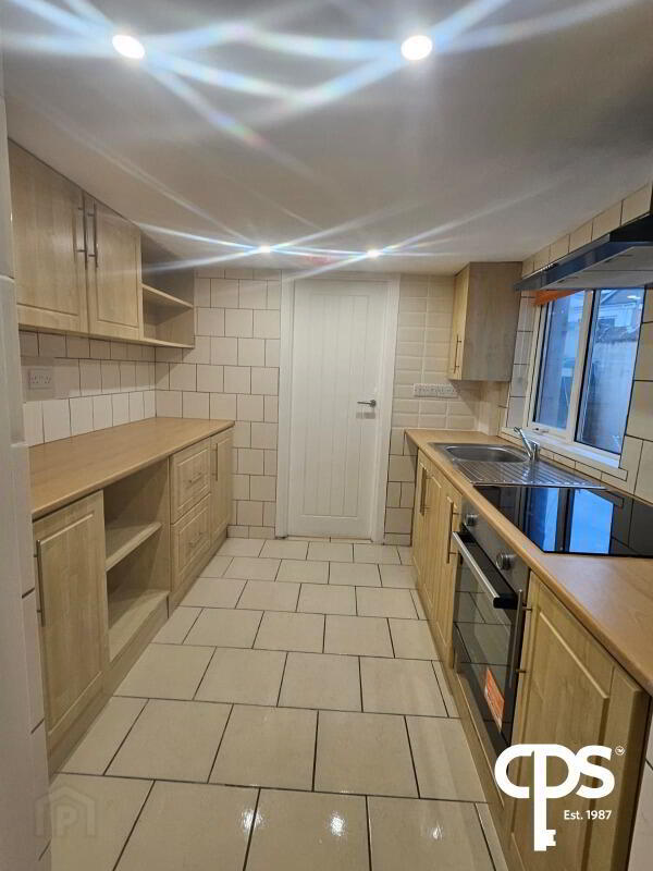 8 Cecil Street 6 of 17
