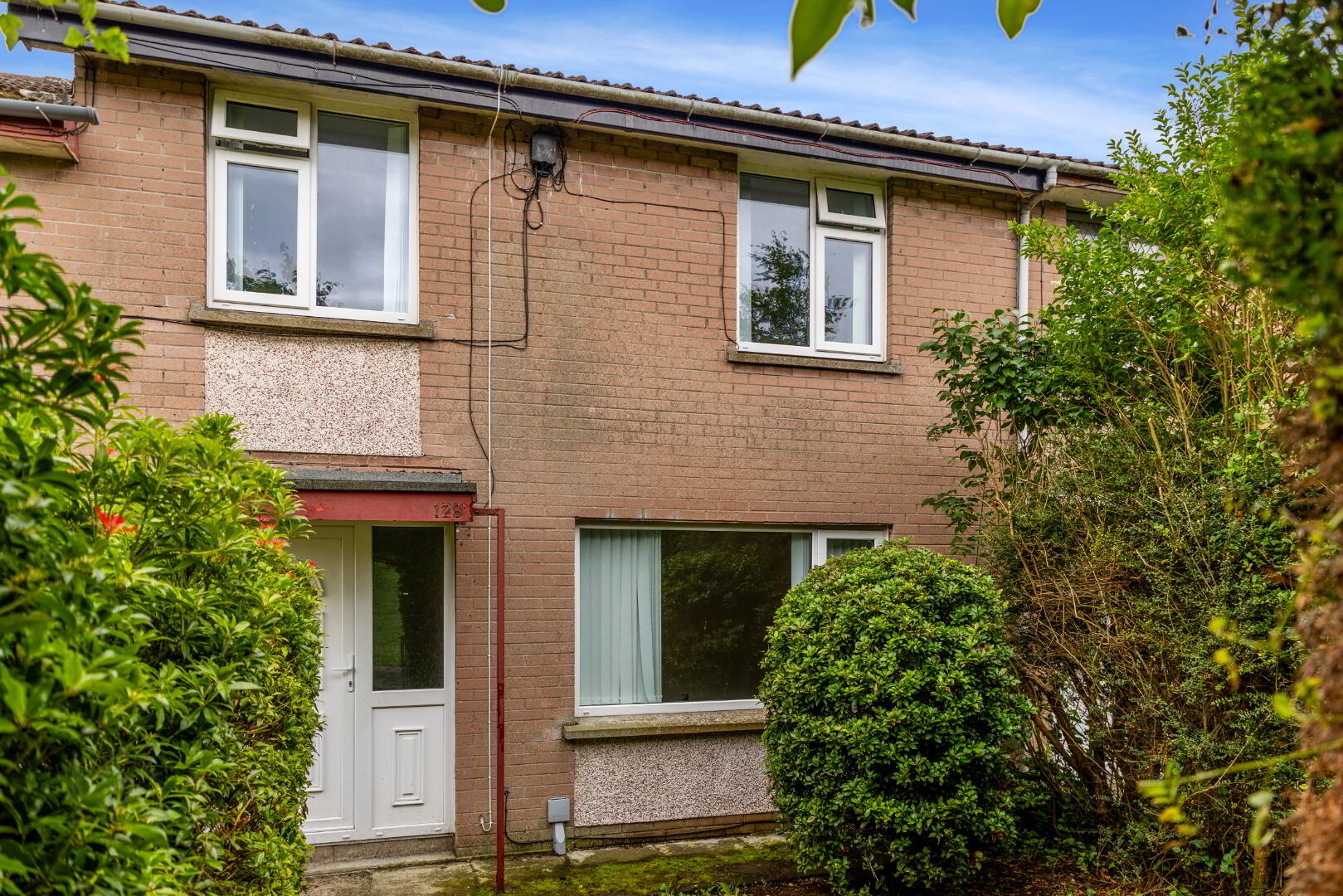 128 Dunclug Gardens 1 of 15