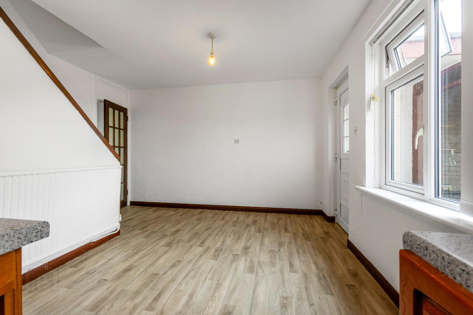 128 Dunclug Gardens 8 of 15