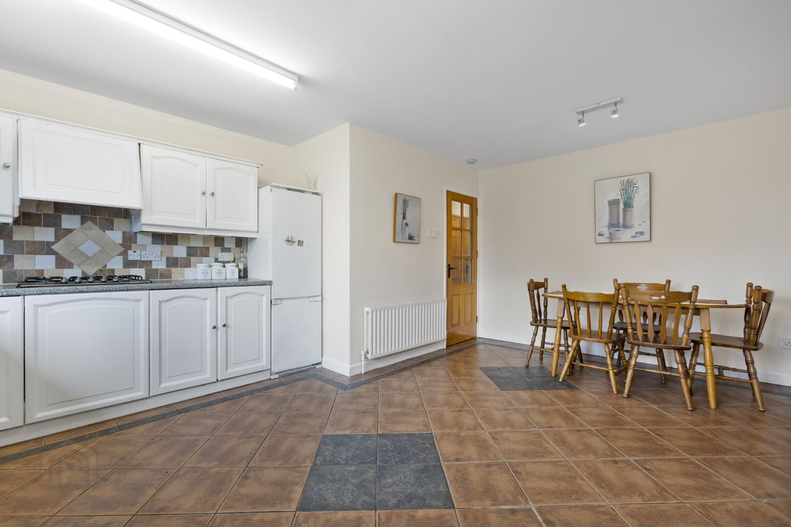 14 Dreen Road 16 of 28