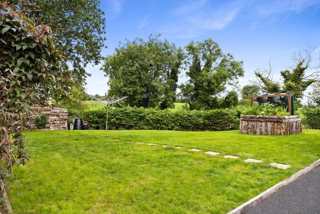 14 Dreen Road 22 of 28