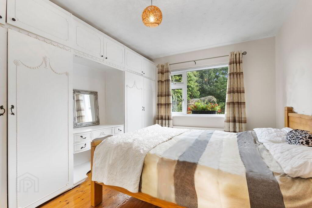 14 Dreen Road 9 of 28