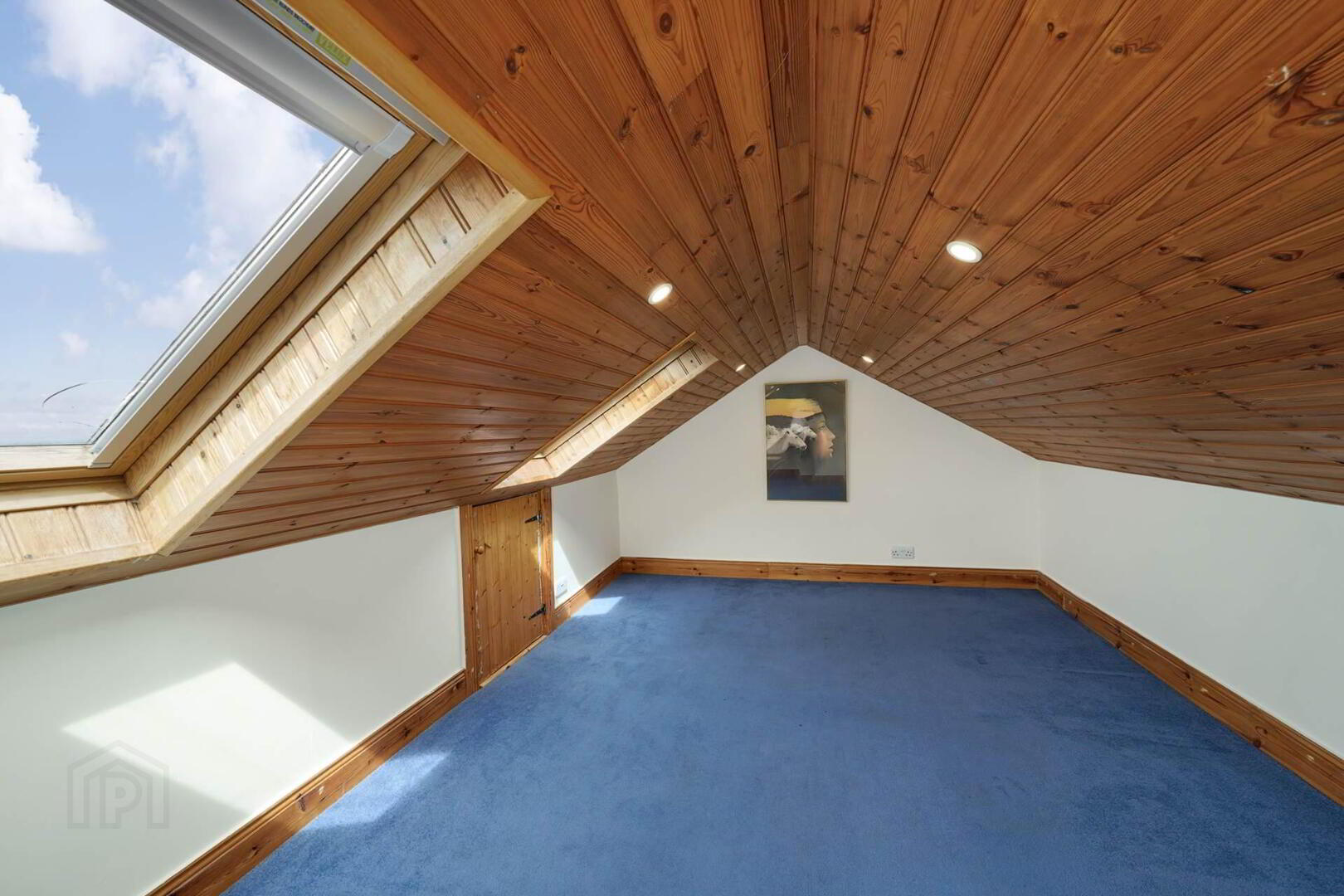 1 Cromlech Close 21 of 35