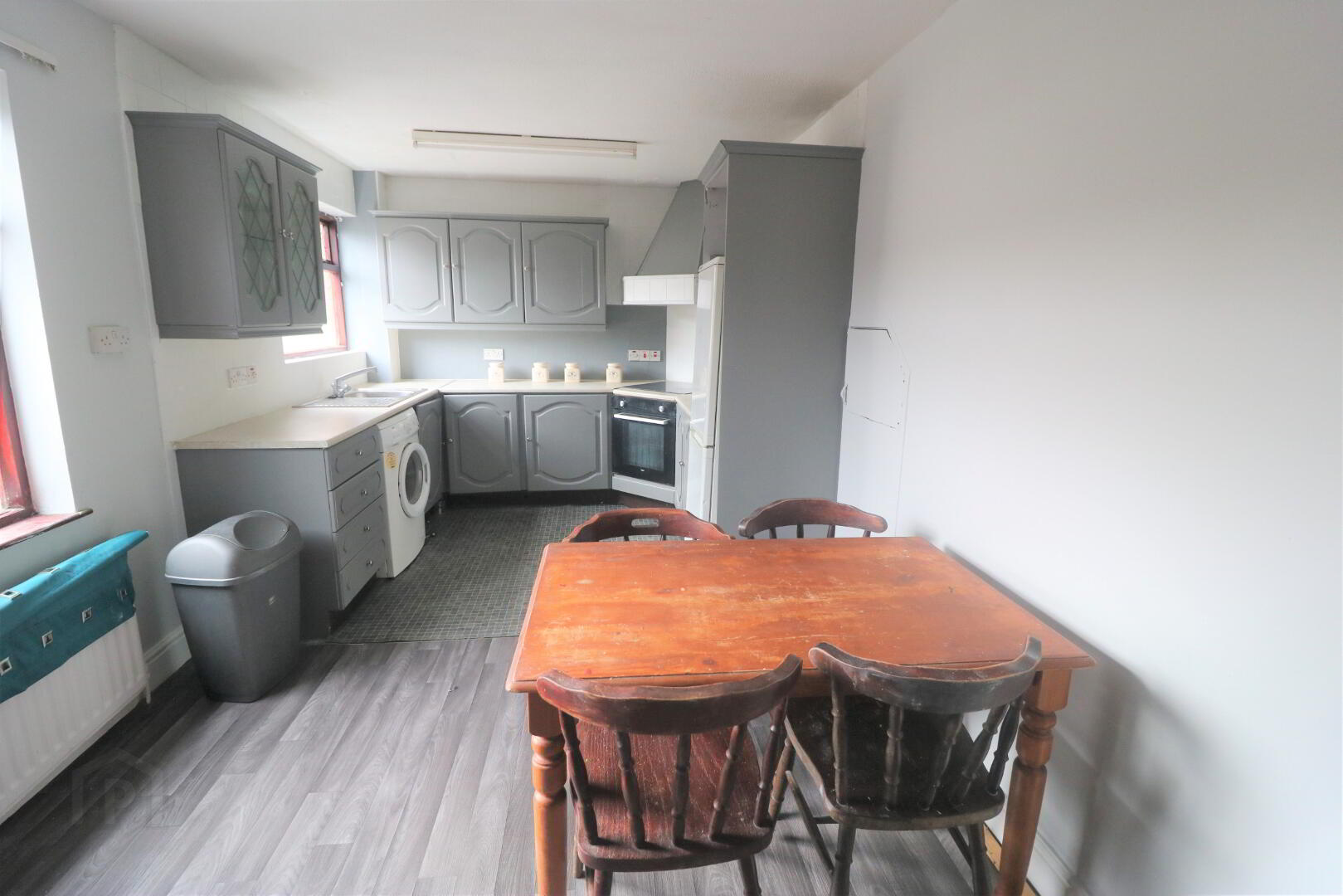 147 Dunclug Gardens 6 of 13