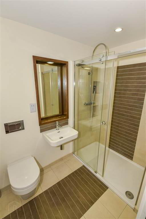 37 Custom House Residence 13 of 22