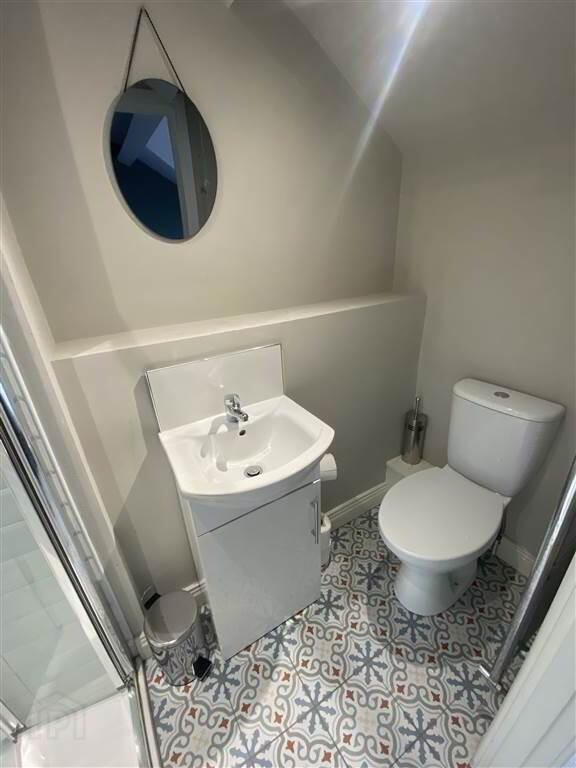 Room 2), 144 Connsbrook Avenue 5 of 7
