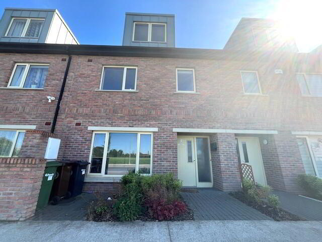 Parklands Terrace 1 of 18