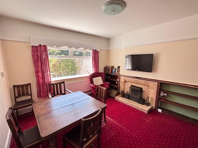 Il Fracombe, 25 Laburnum Park 4 of 15