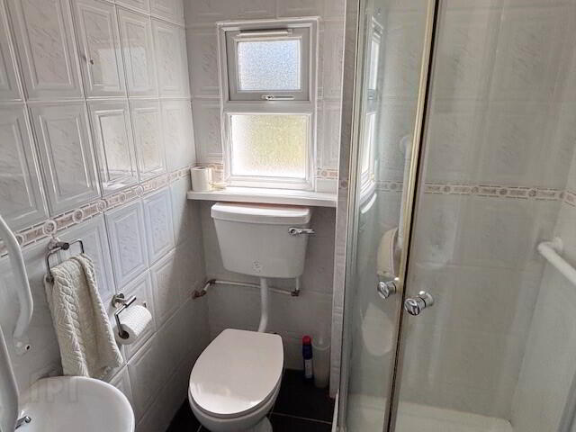 Il Fracombe, 25 Laburnum Park 8 of 15