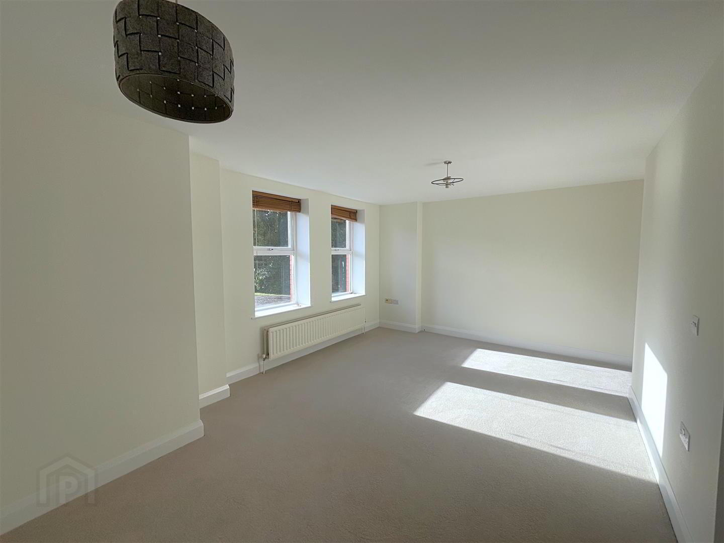 Apt 4, 50 Fortwilliam Demesne 7 of 14