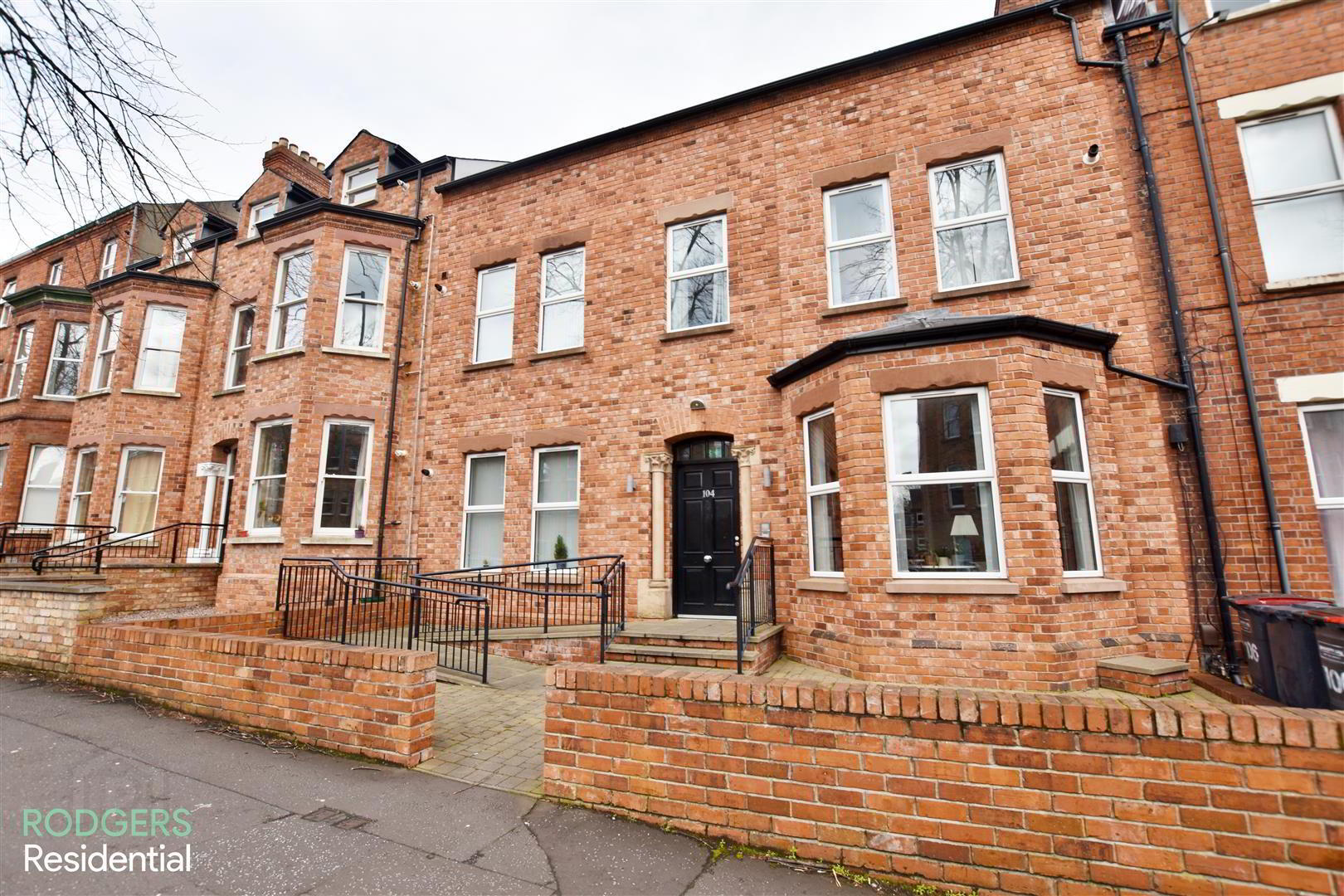 Apt 9, 104 Eglantine Avenue 1 of 9