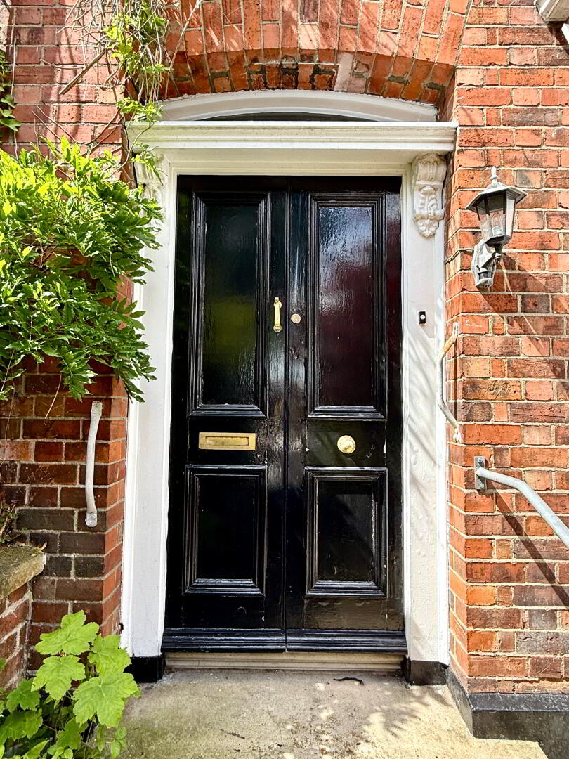 10 Deburgh Terrace 7 of 46