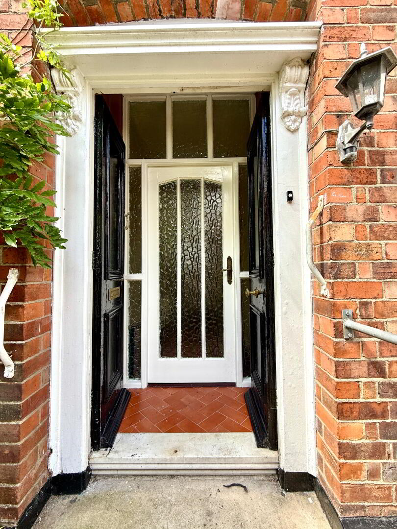 10 Deburgh Terrace 8 of 46