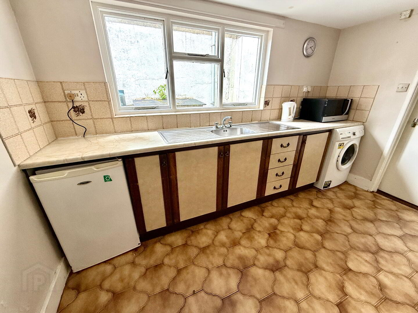 10 Deburgh Terrace 20 of 46