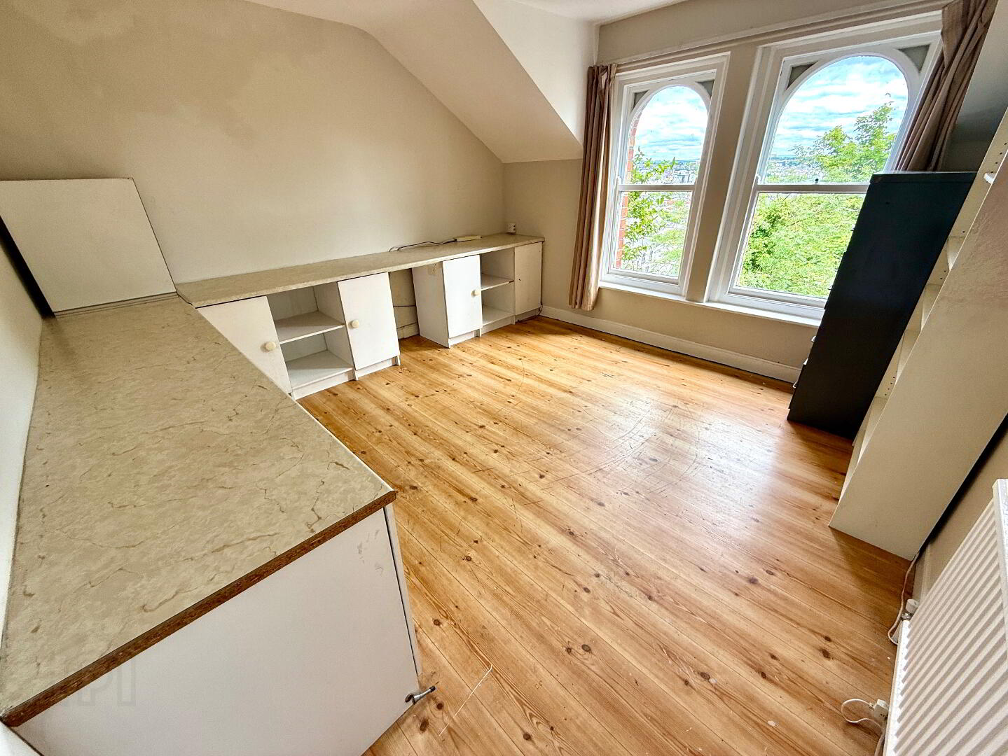 10 Deburgh Terrace 34 of 46