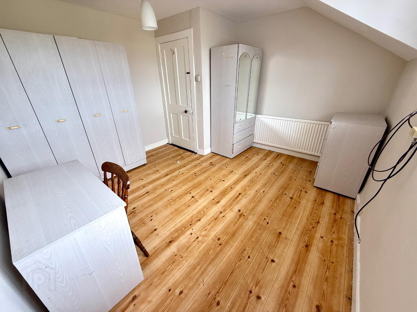 10 Deburgh Terrace 37 of 46