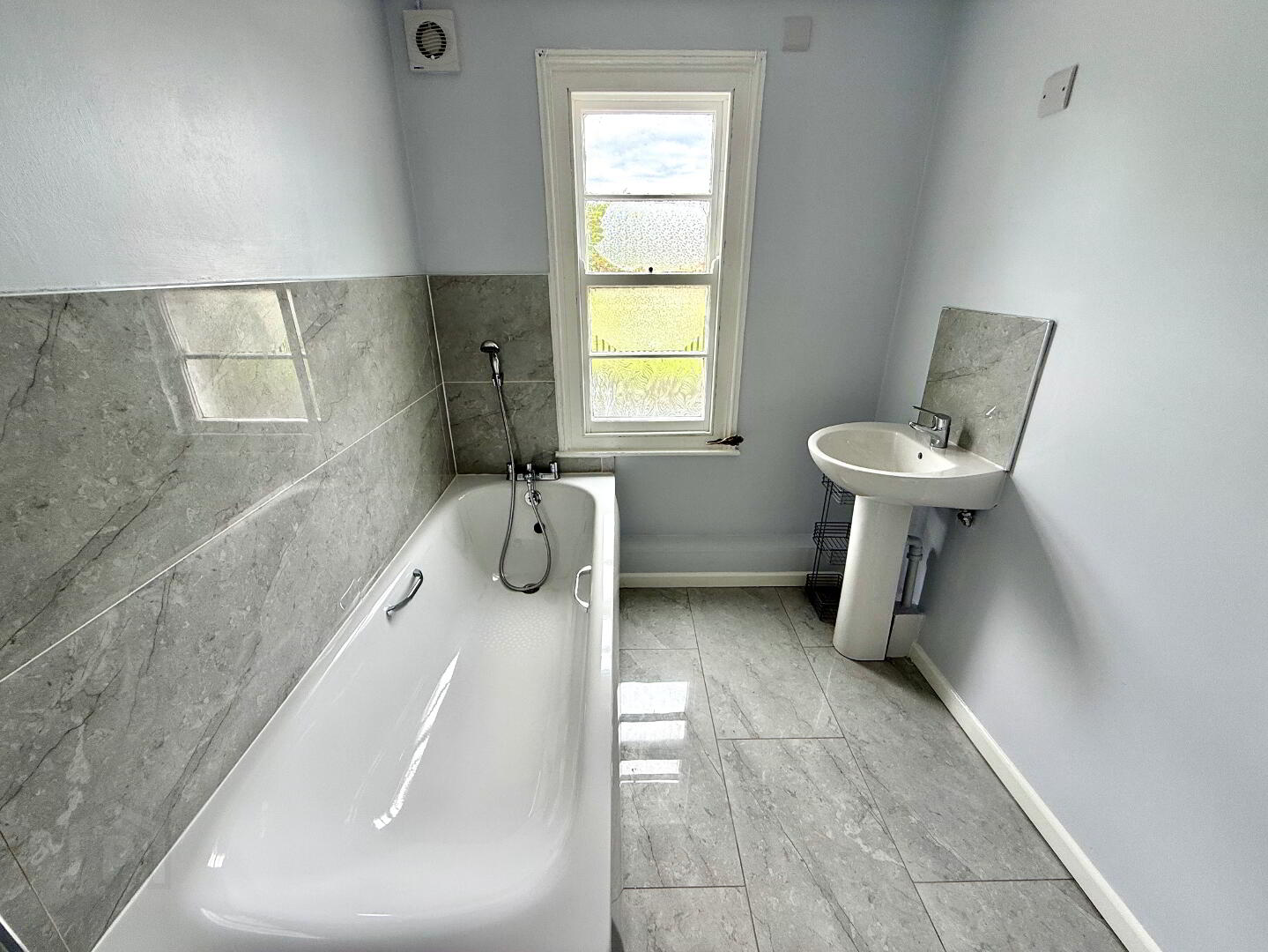 10 Deburgh Terrace 41 of 46