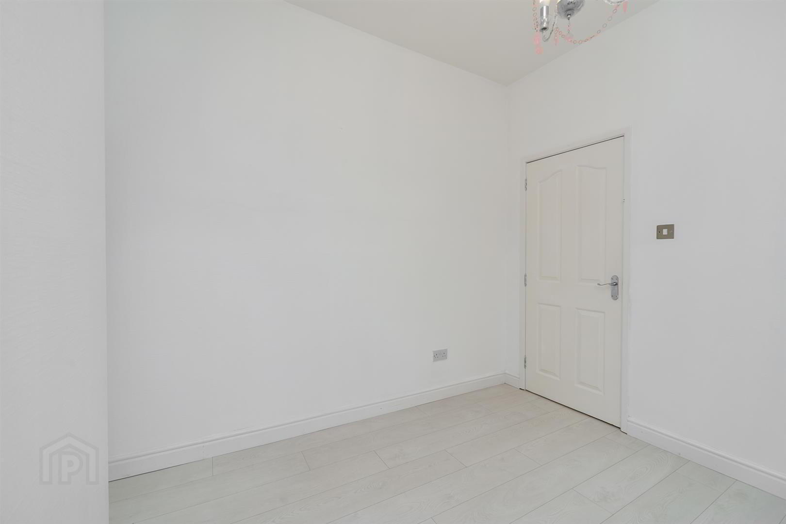 78 Mountpottinger Road 19 of 32