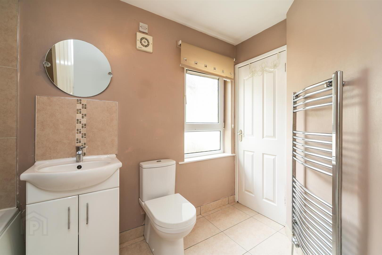 78 Mountpottinger Road 21 of 32