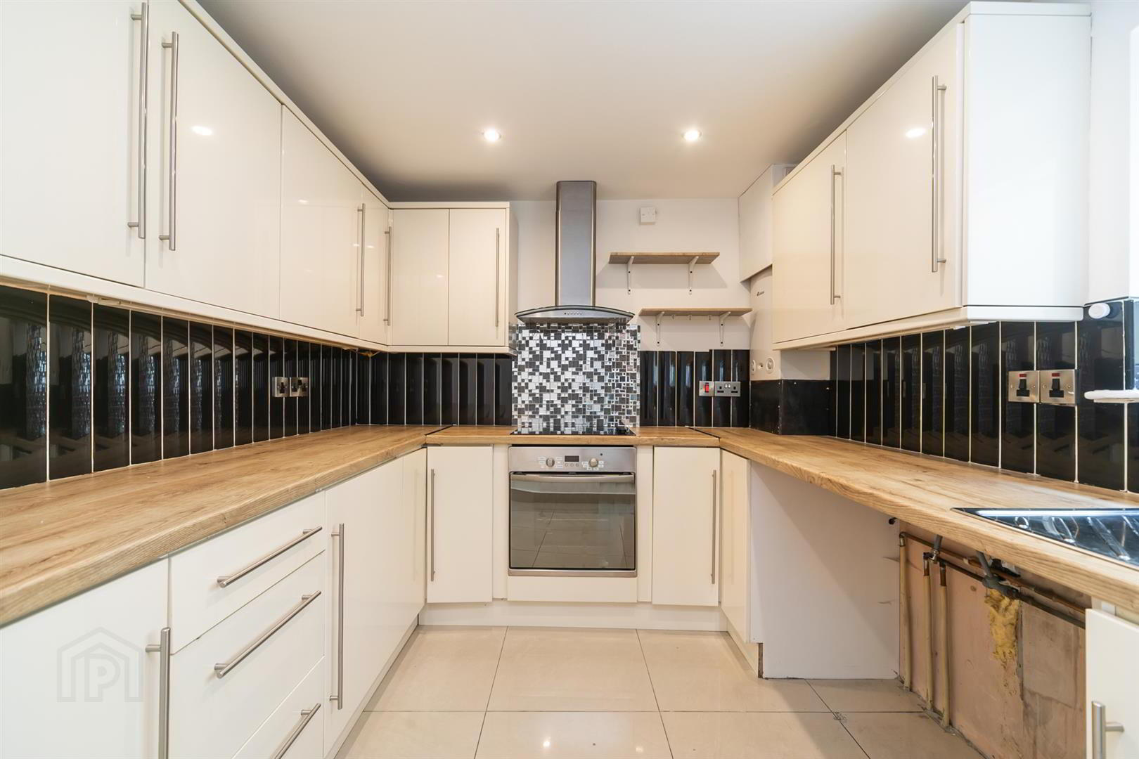 78 Mountpottinger Road 10 of 32