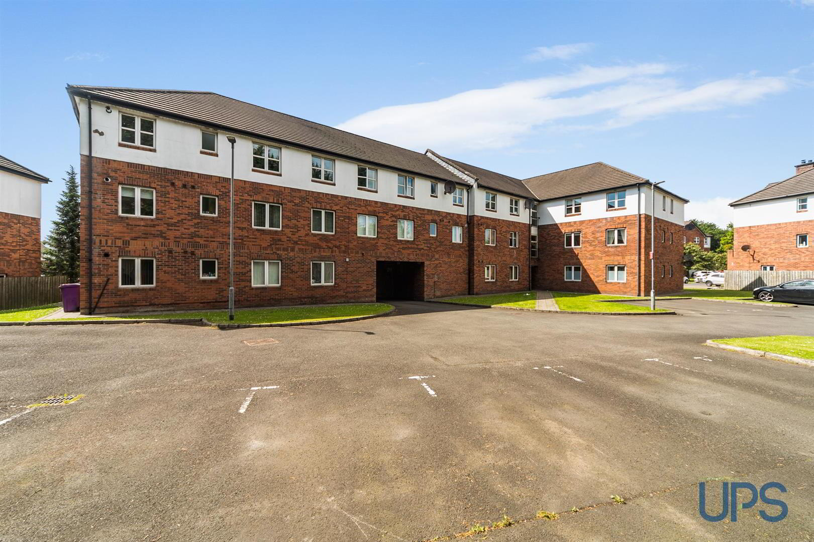 Apt 6, 15 St. Annes Road 19 of 19
