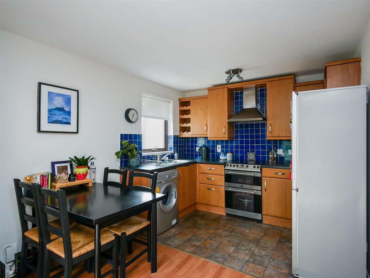 Apt 3, 82a South Parade 4 of 11
