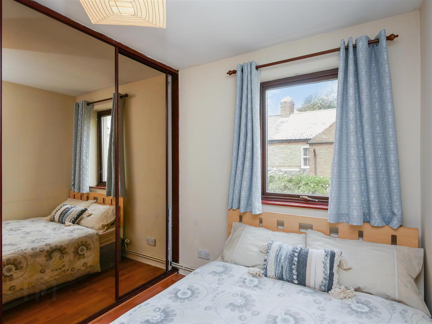 Apt 3, 82a South Parade 8 of 11