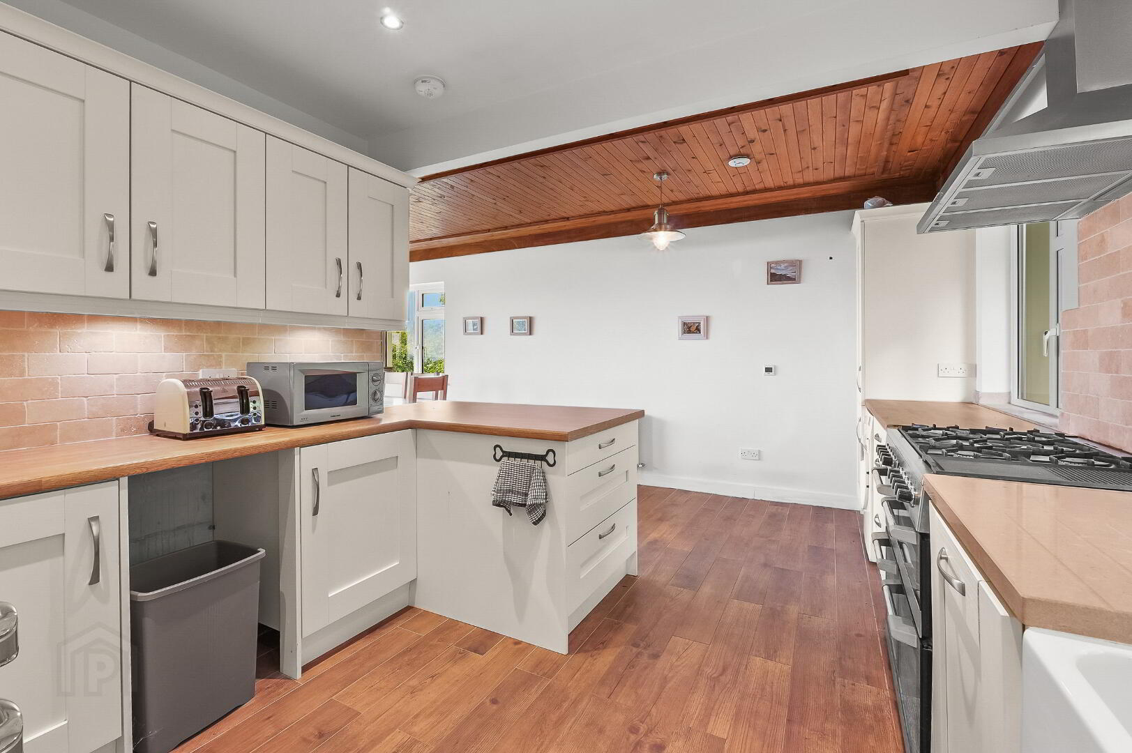 Fortuna Cottage, Kilbeg 11 of 28