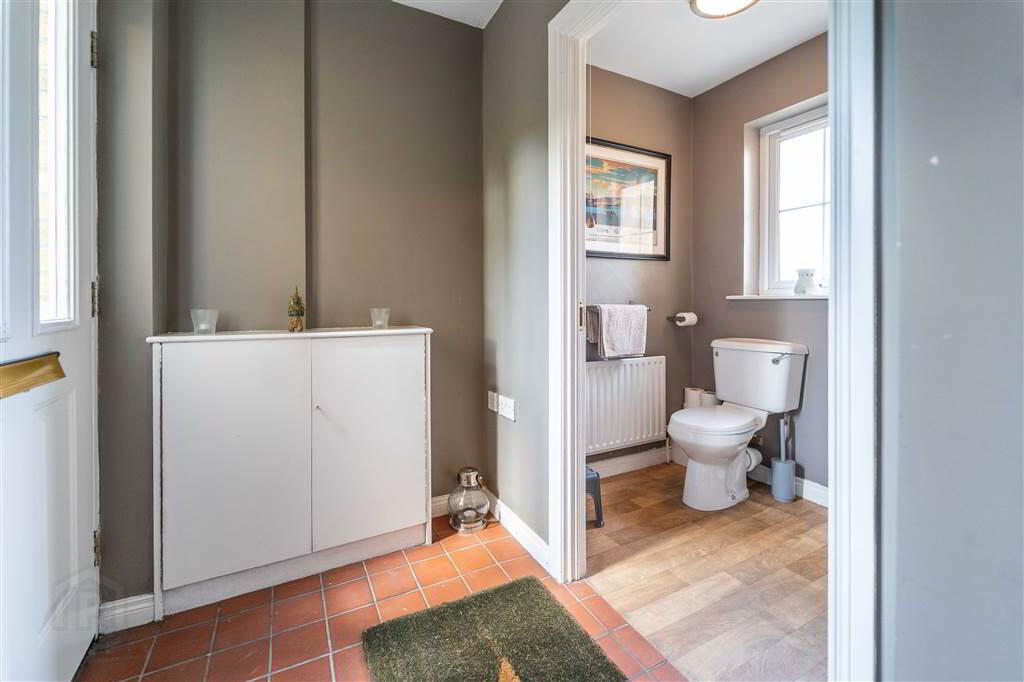 8 Lineybrook Lane 3 of 21
