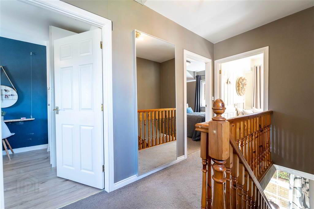 8 Lineybrook Lane 11 of 21