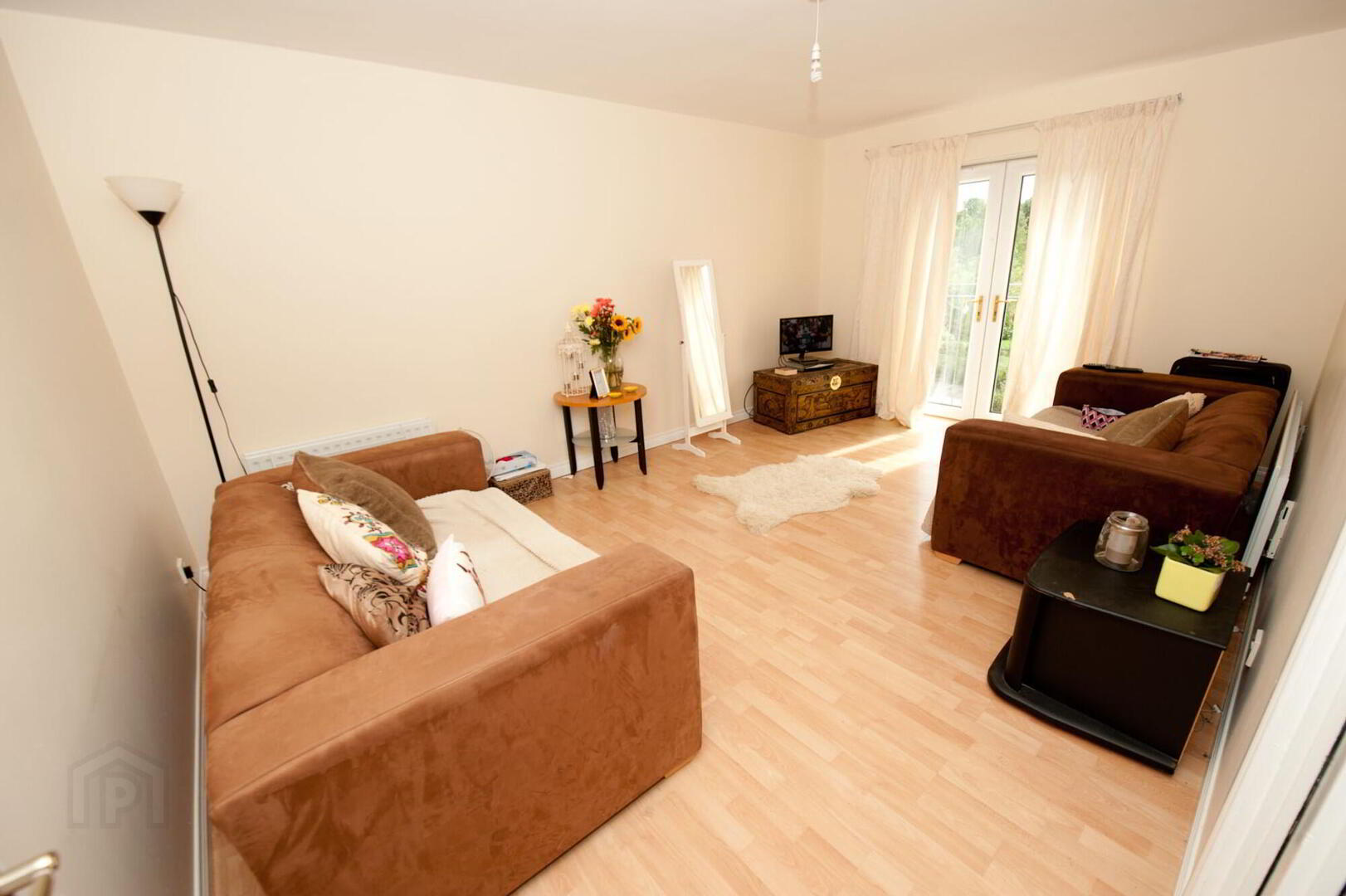 22 Minnowburn Mews 3 of 10