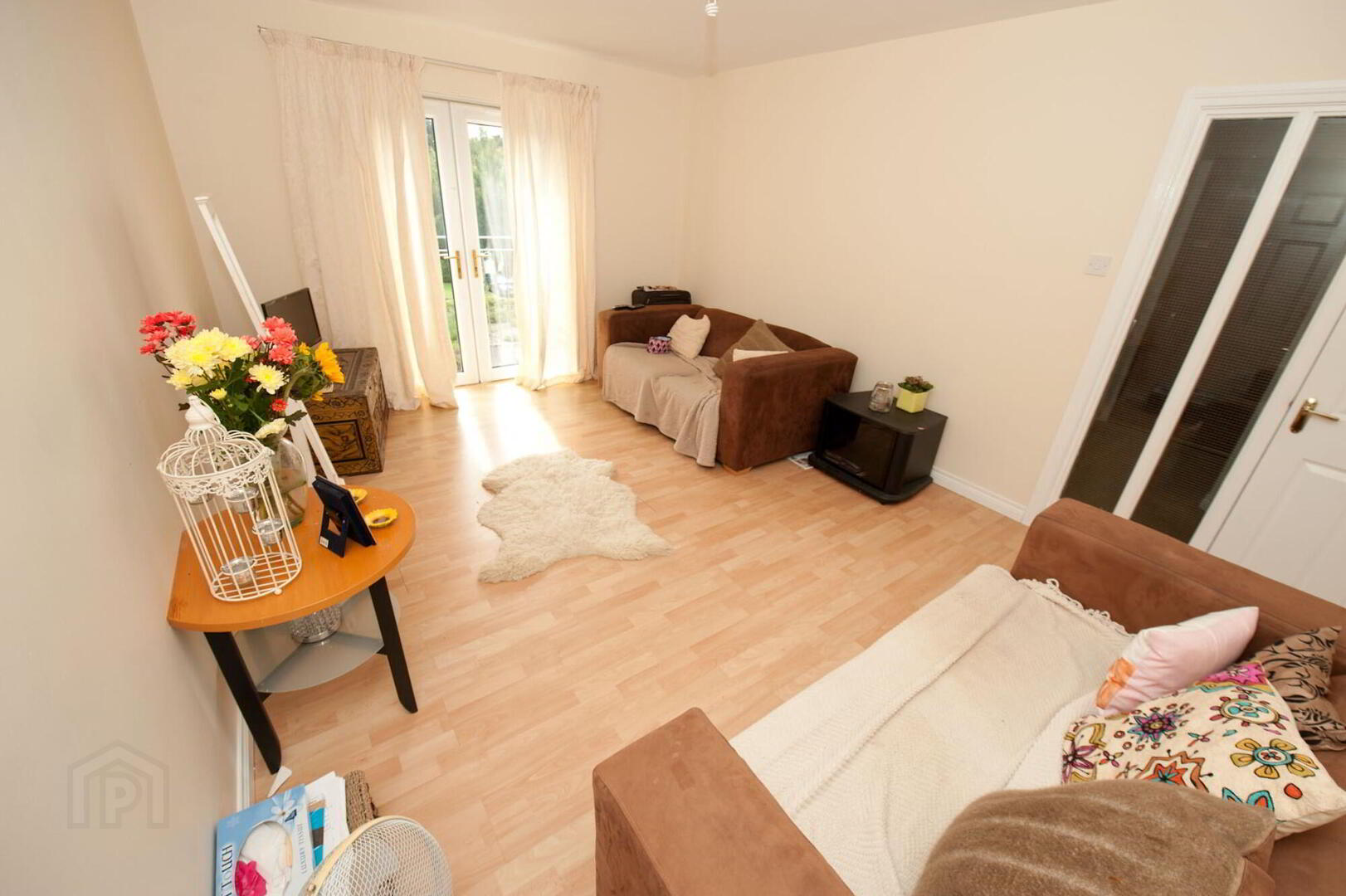 22 Minnowburn Mews 4 of 10